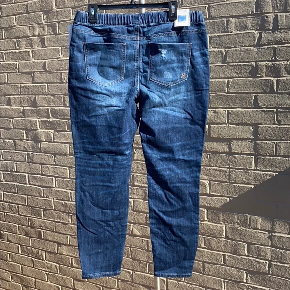 NWT Juniors’ Indigo Rein Mid-Rise Pull-On Jeggings